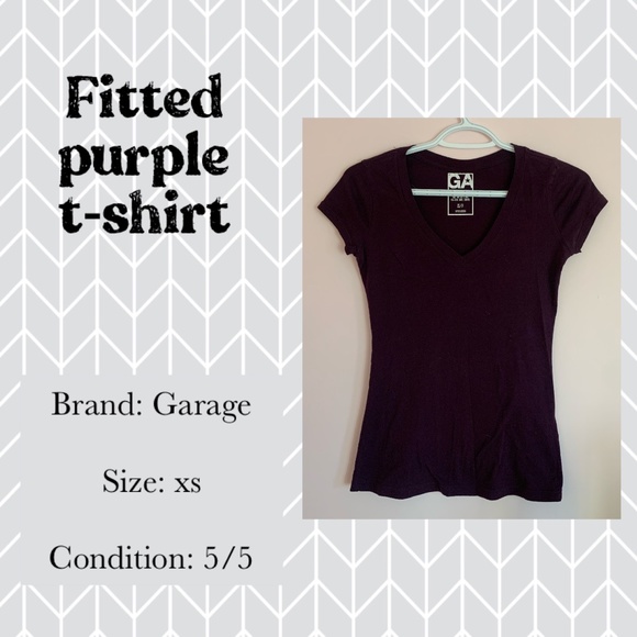 Fitted purple t-shirt